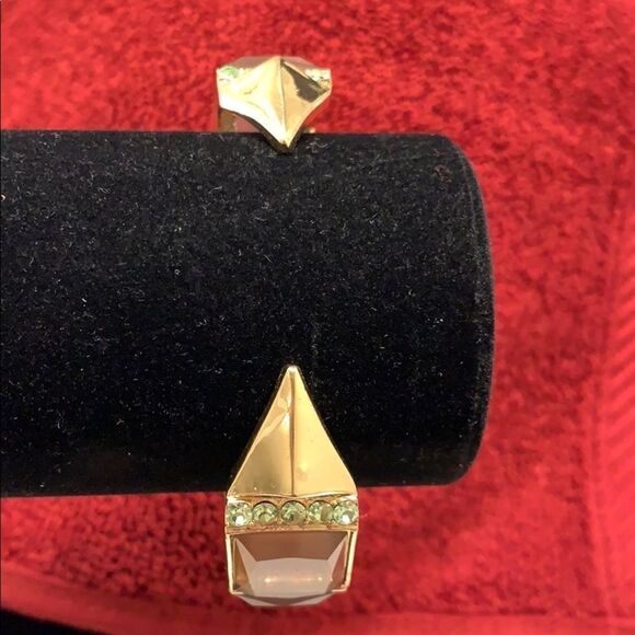 Cuff Bracelet Gold tones Gem accents - Picture 7 of 10